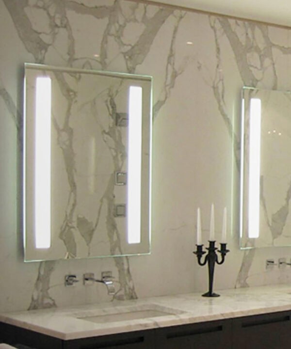 Exp LED Lighted Mirror